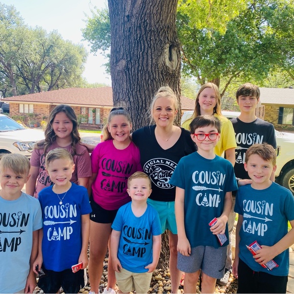 Meet your Posher, Tracie - Picture 3 of 3